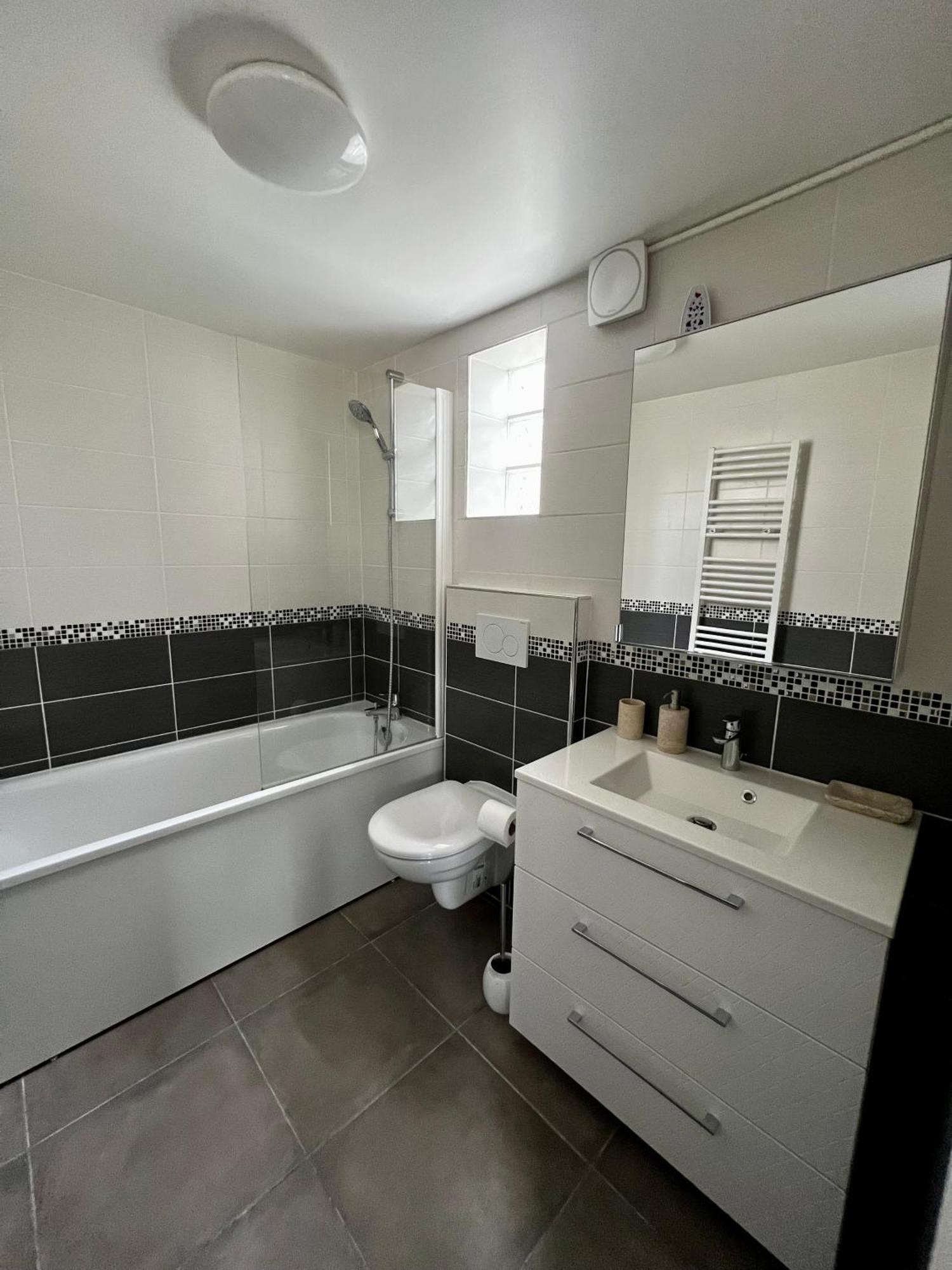 Chambre Dans Maison Meuliere Avec Jardin Chelles  Exterior foto